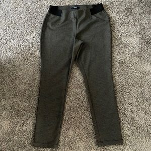 Chaps women straight leg leggings with elastic waist size Large  Black & Tan